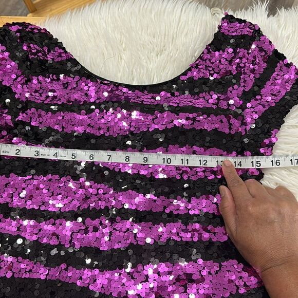 MUST HAVE SEQUIN MINI DRESS SIZE SMALL - Picture 5 of 8
